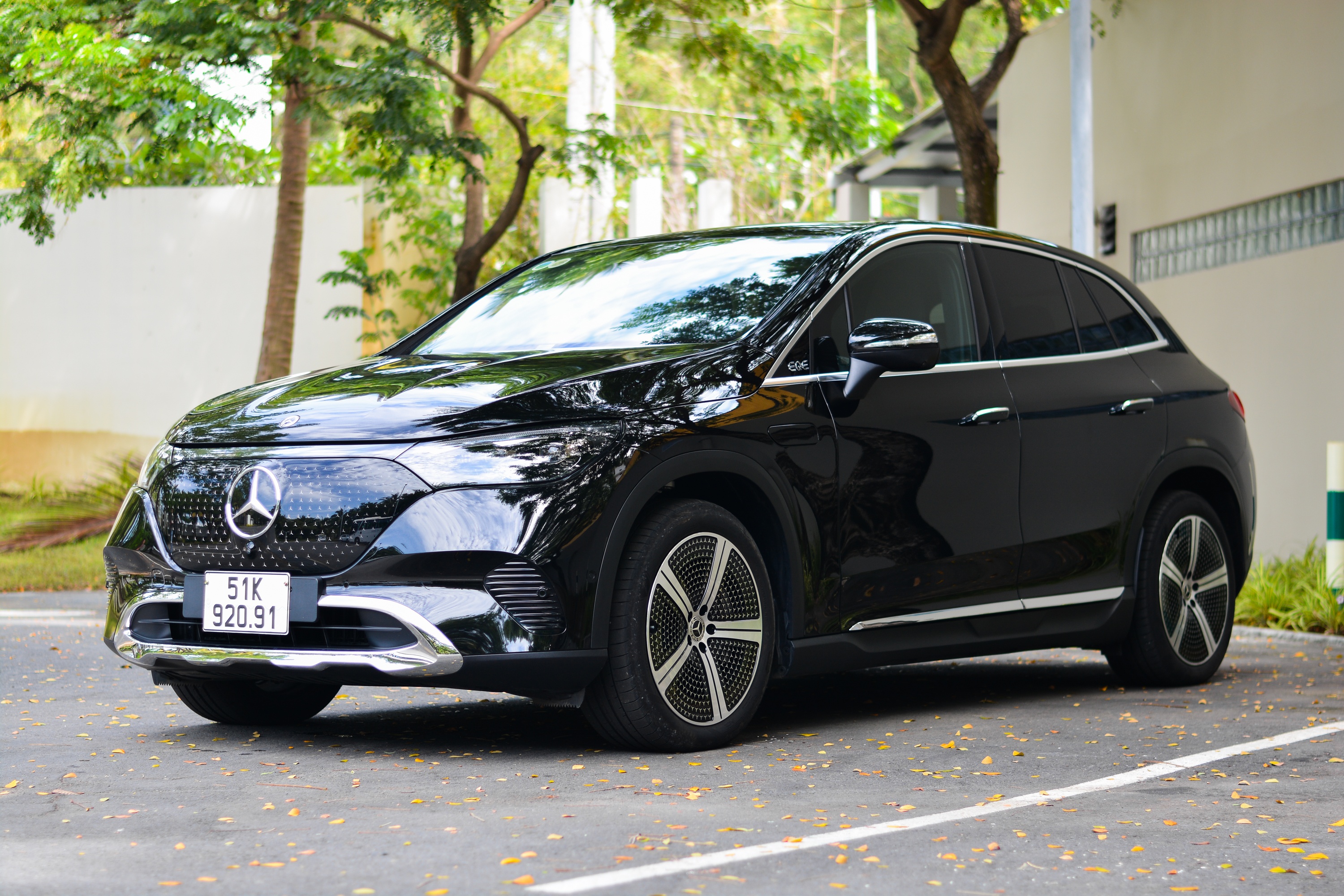 Chi tiết Mercedes-Benz EQE SUV ảnh 1 Chi tiet Mercedes-Benz EQE SUV anh 1