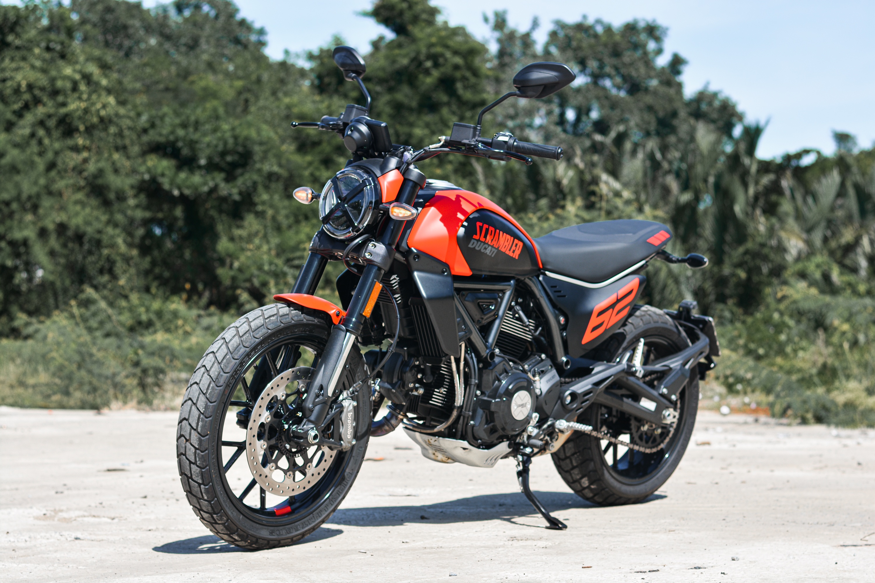 Cam lai Ducati Scrambler 2023 anh 1