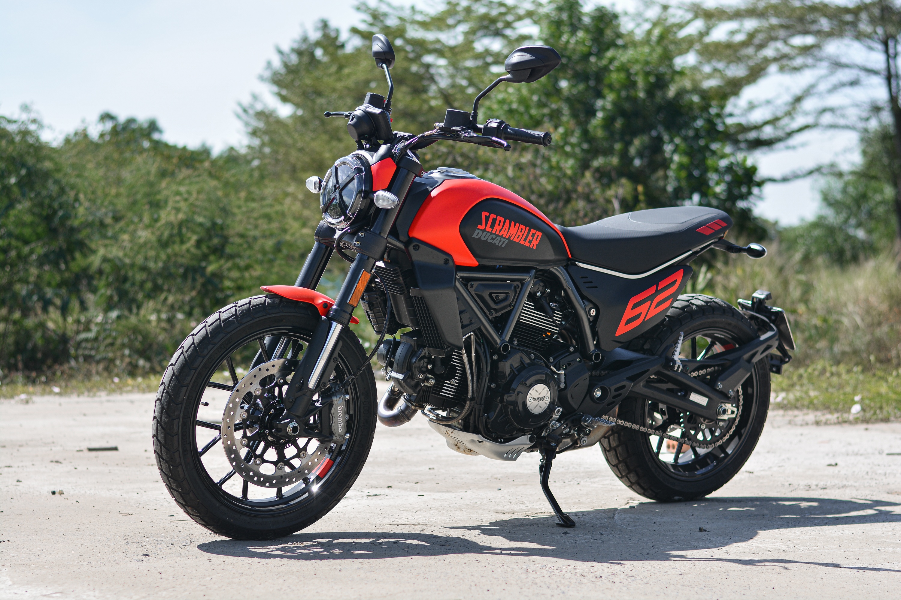 Chi tiet Ducati Scrambler the he moi, gia khoi diem 379 trieu dong hinh anh