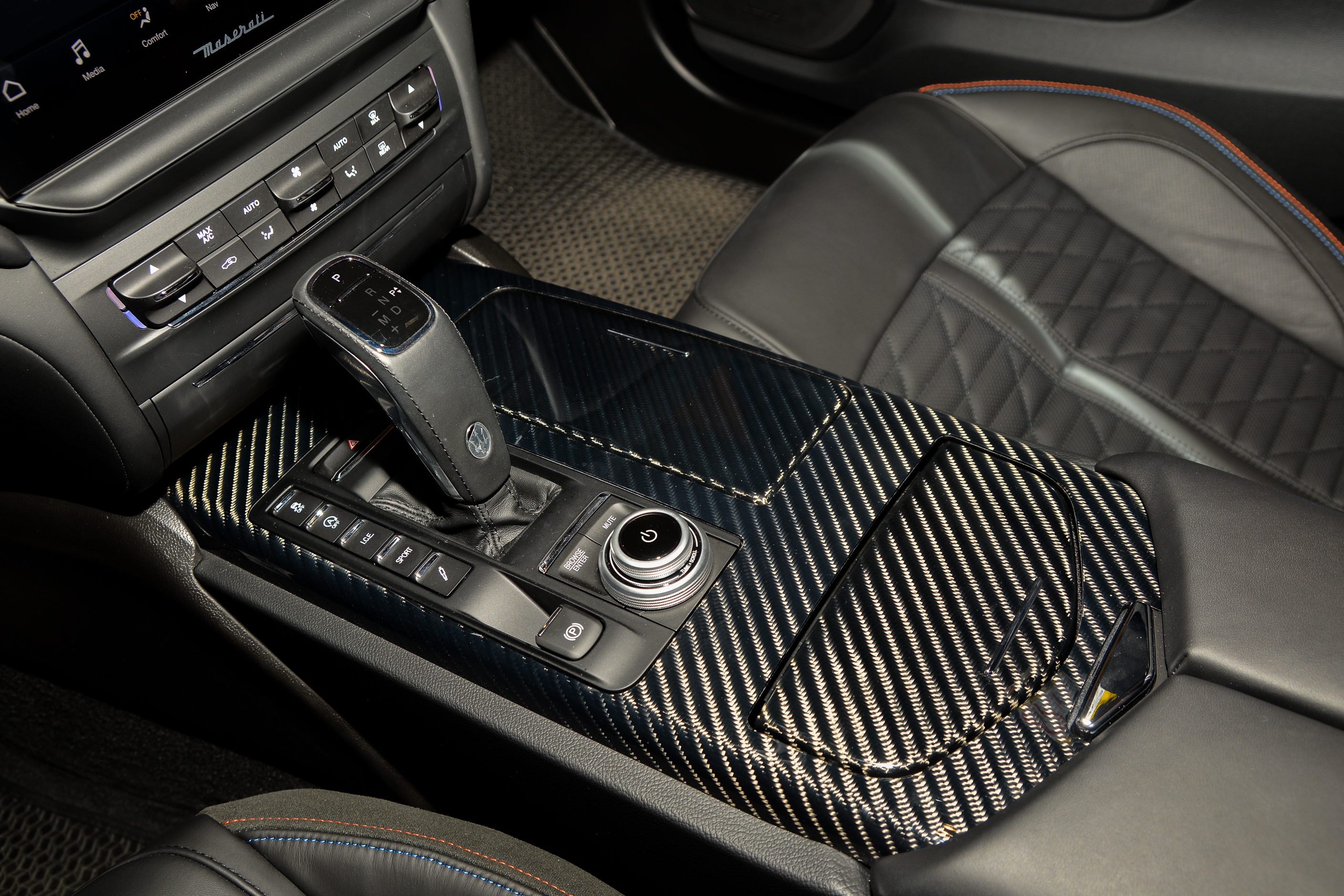 Maserati Ghibi F Tributo anh 10