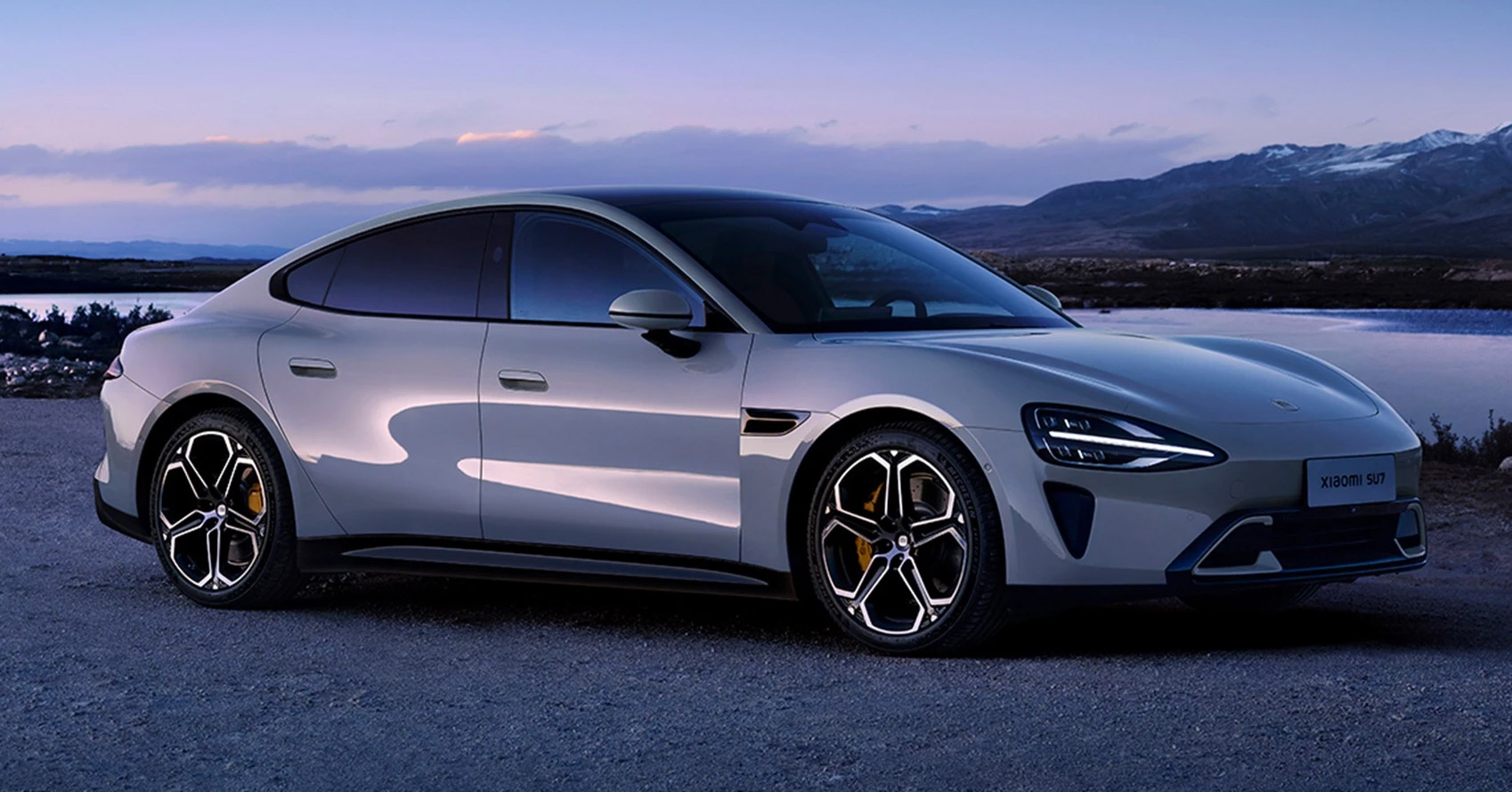 Oto dien Xiaomi ra mat anh 2