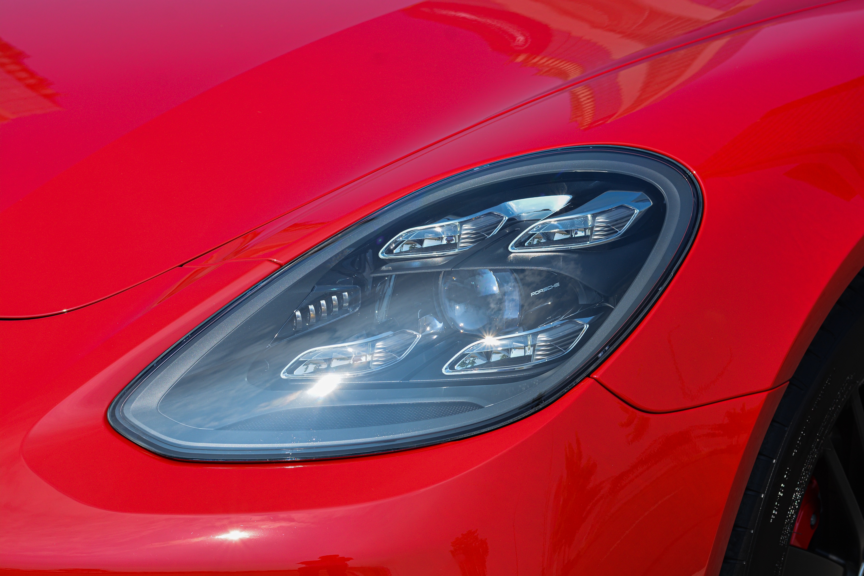 Porsche Panamera GTS nang cap anh 3