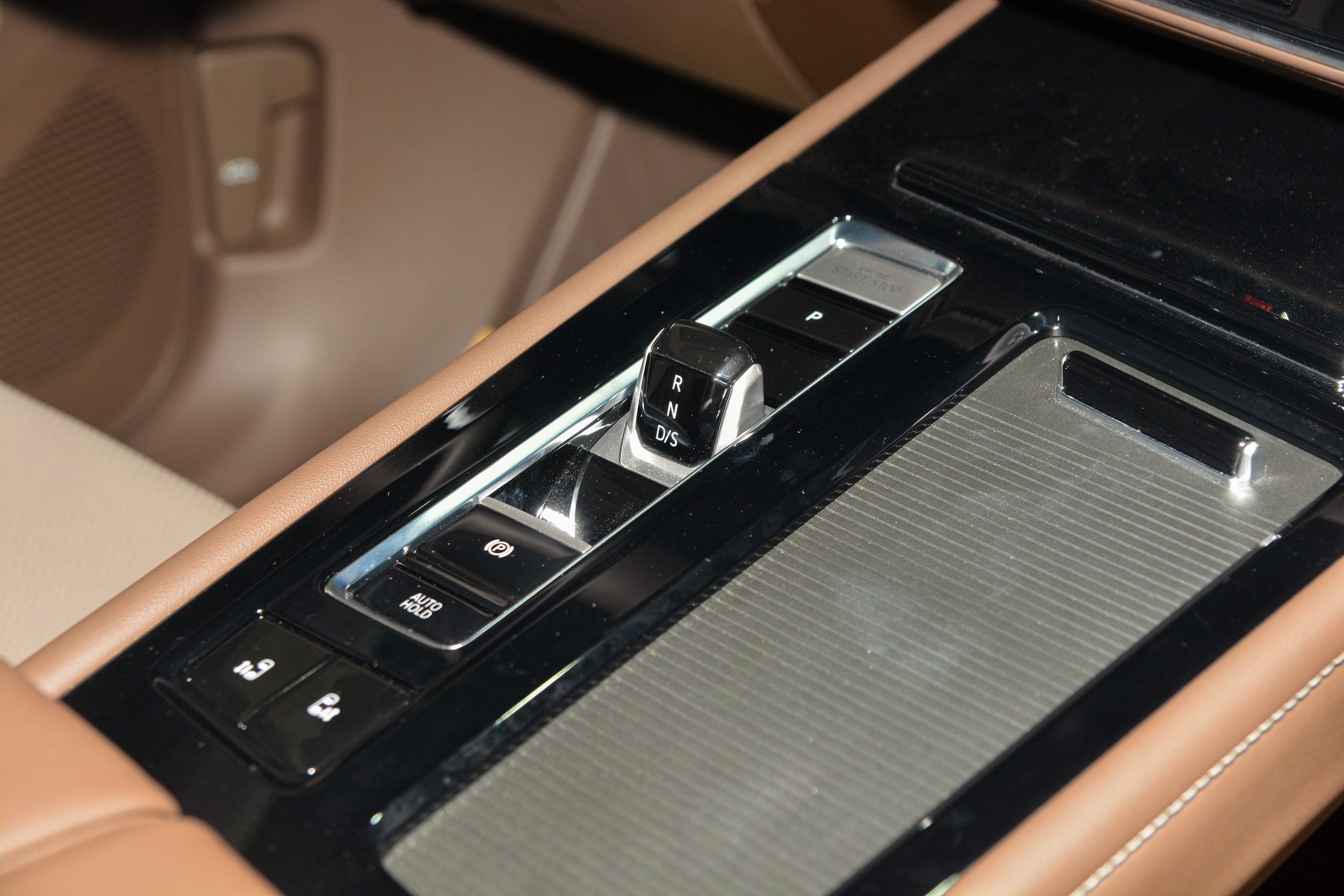 Volkswagen Viloran ban dat nhat anh 14