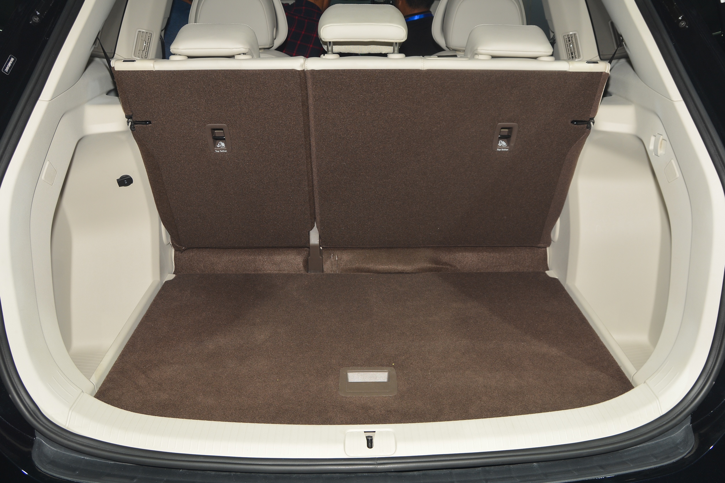 Volkswagen Viloran ban dat nhat anh 8