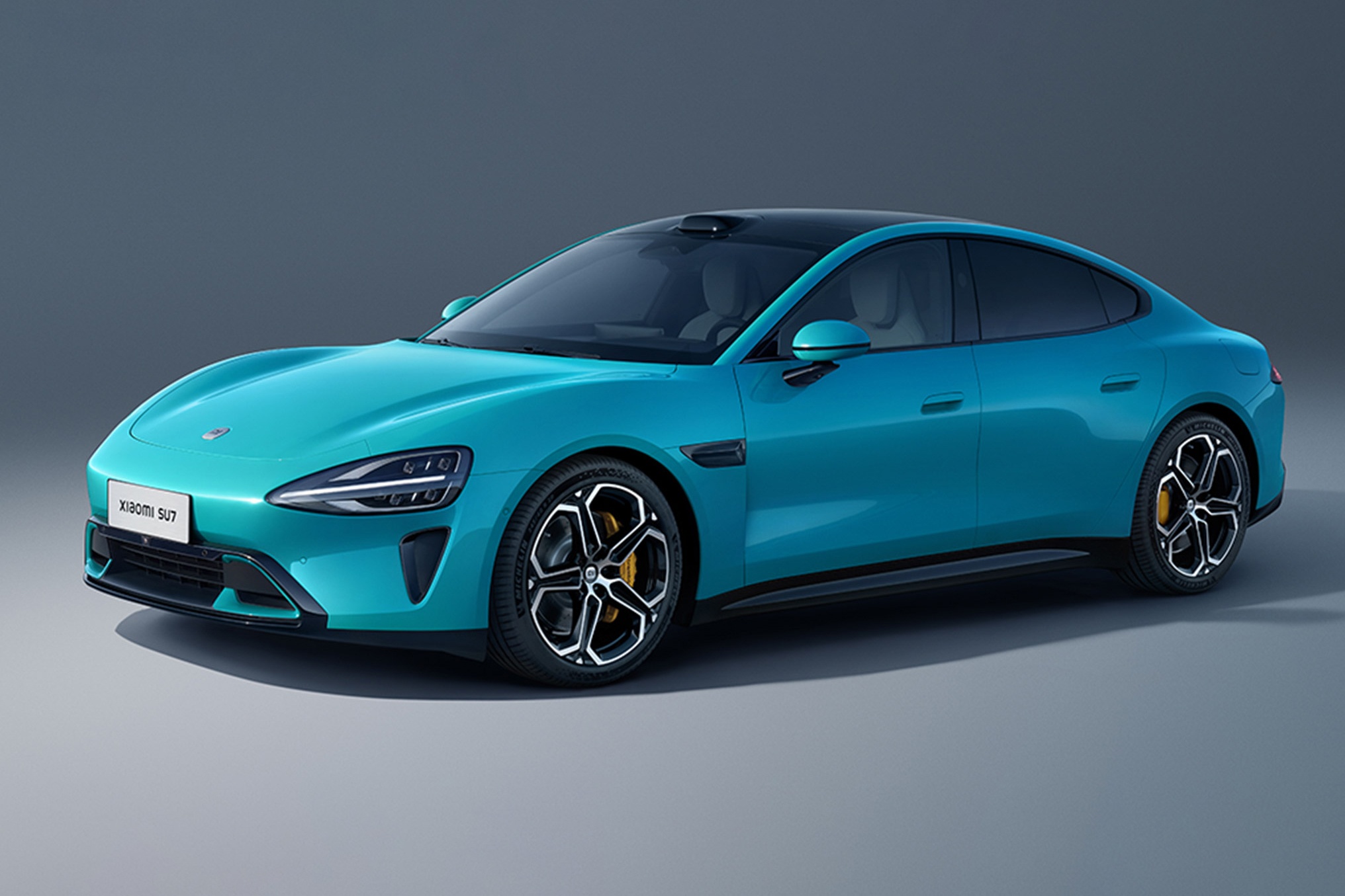 Oto dien Xiaomi SU7 ra mat voi thiet ke lai tap hinh anh