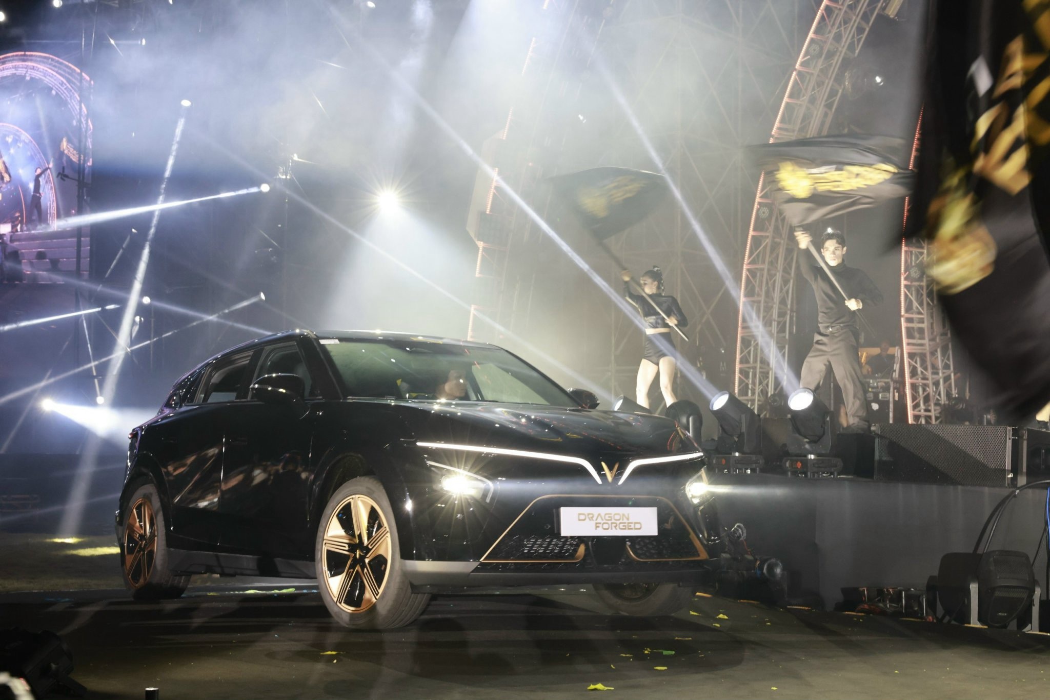 VF 7 ban gioi han anh 1