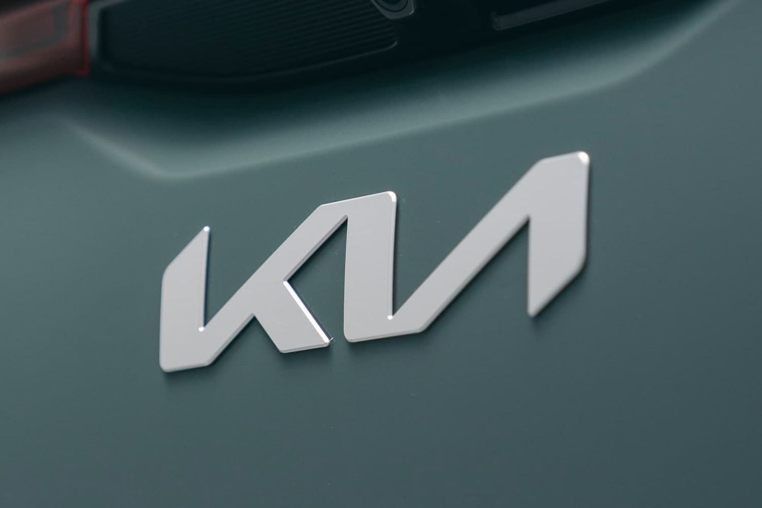 Hon 1.000 xe Kia, Tesla khong the vao Australia vi an toan sinh hoc hinh anh