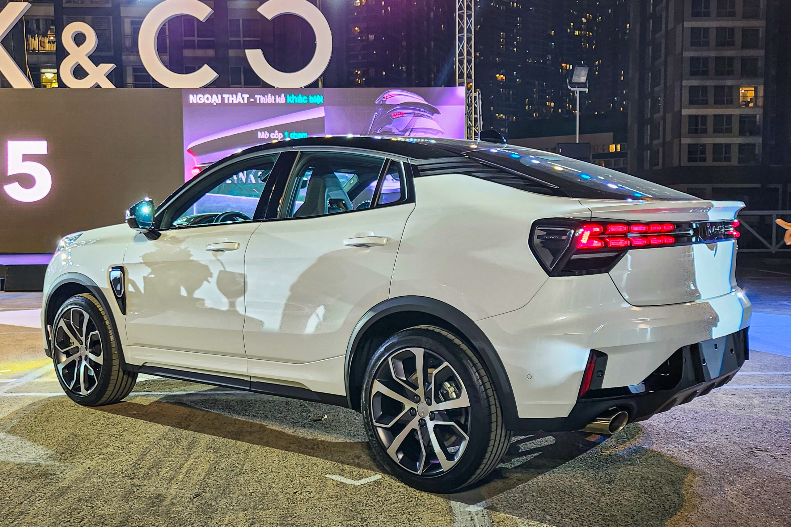 Lynk & Co 05 ảnh 5 Lynk & Co 05 anh 5