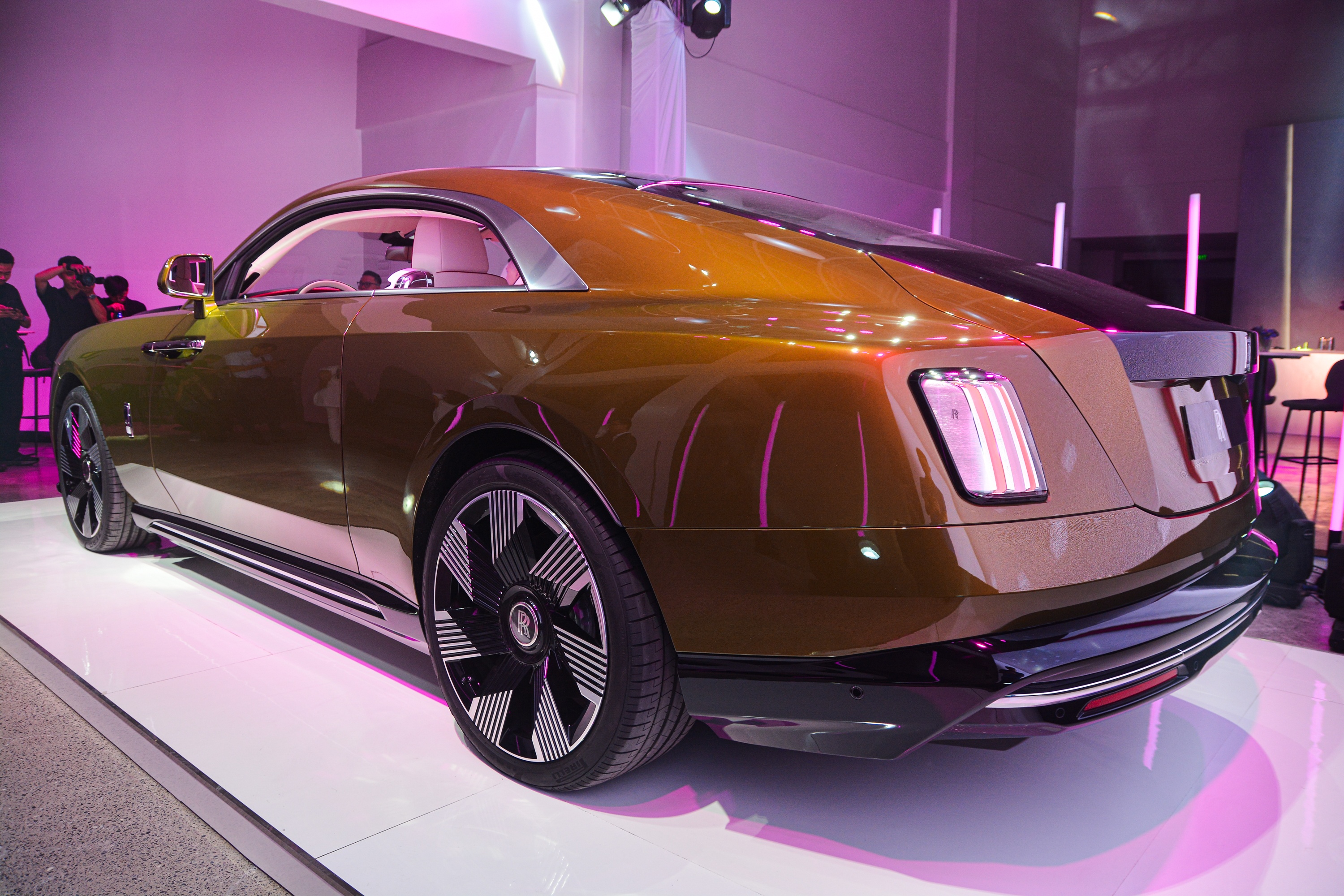 Chi tiet Rolls-Royce Spectre anh 7