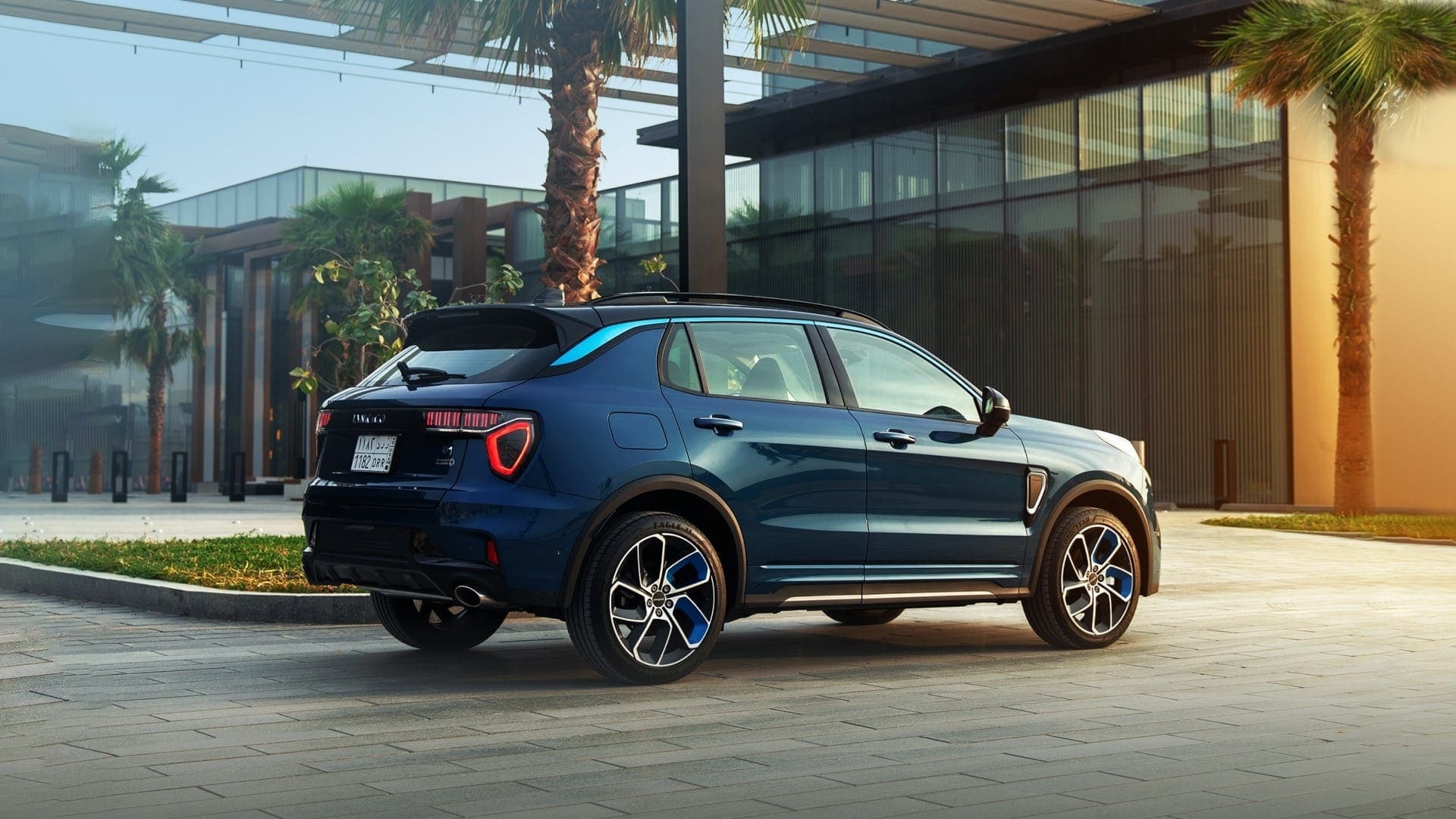 Danh gia Lynk&Co 01 anh 4