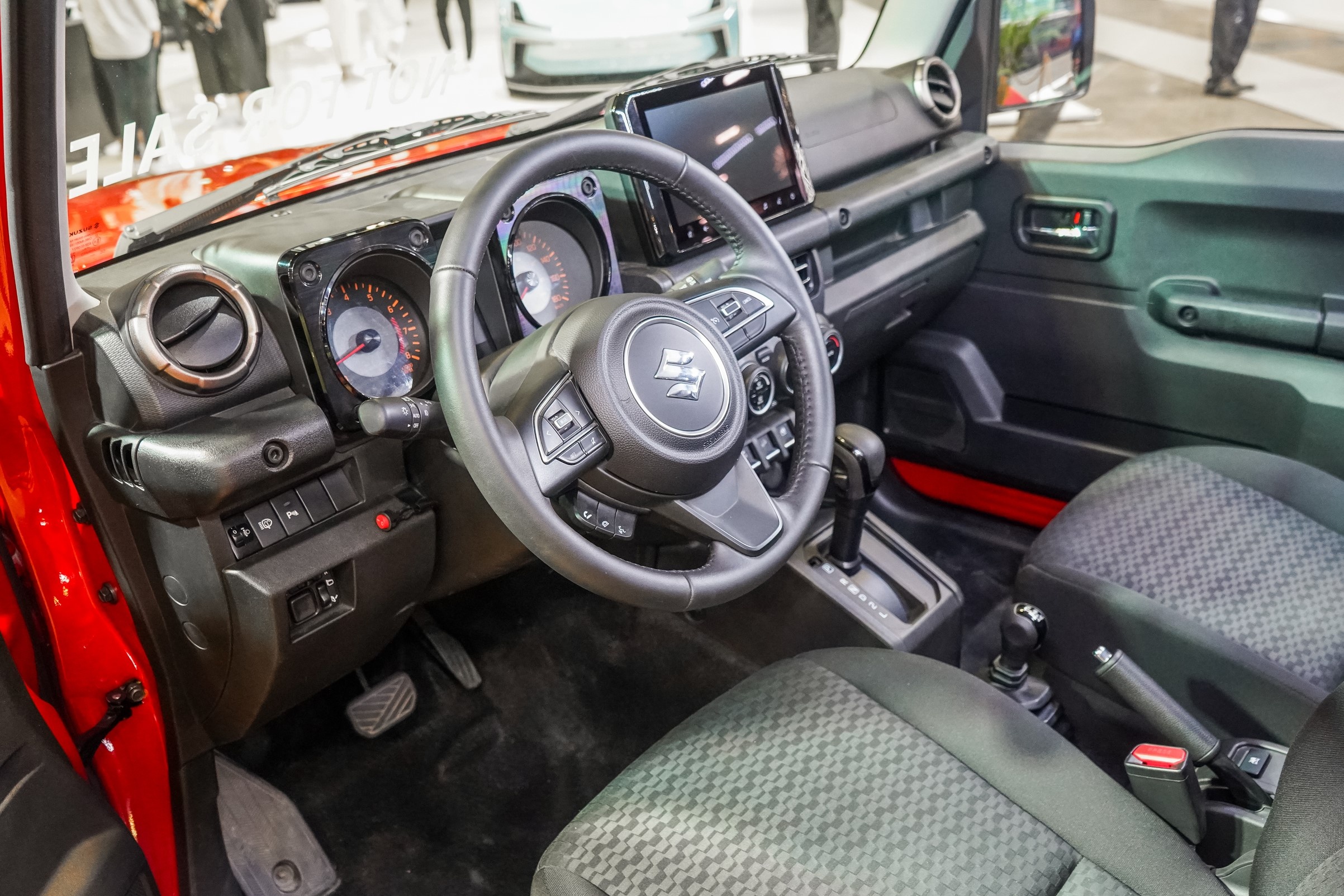 Suzuki Jimny 5 cua anh 5
