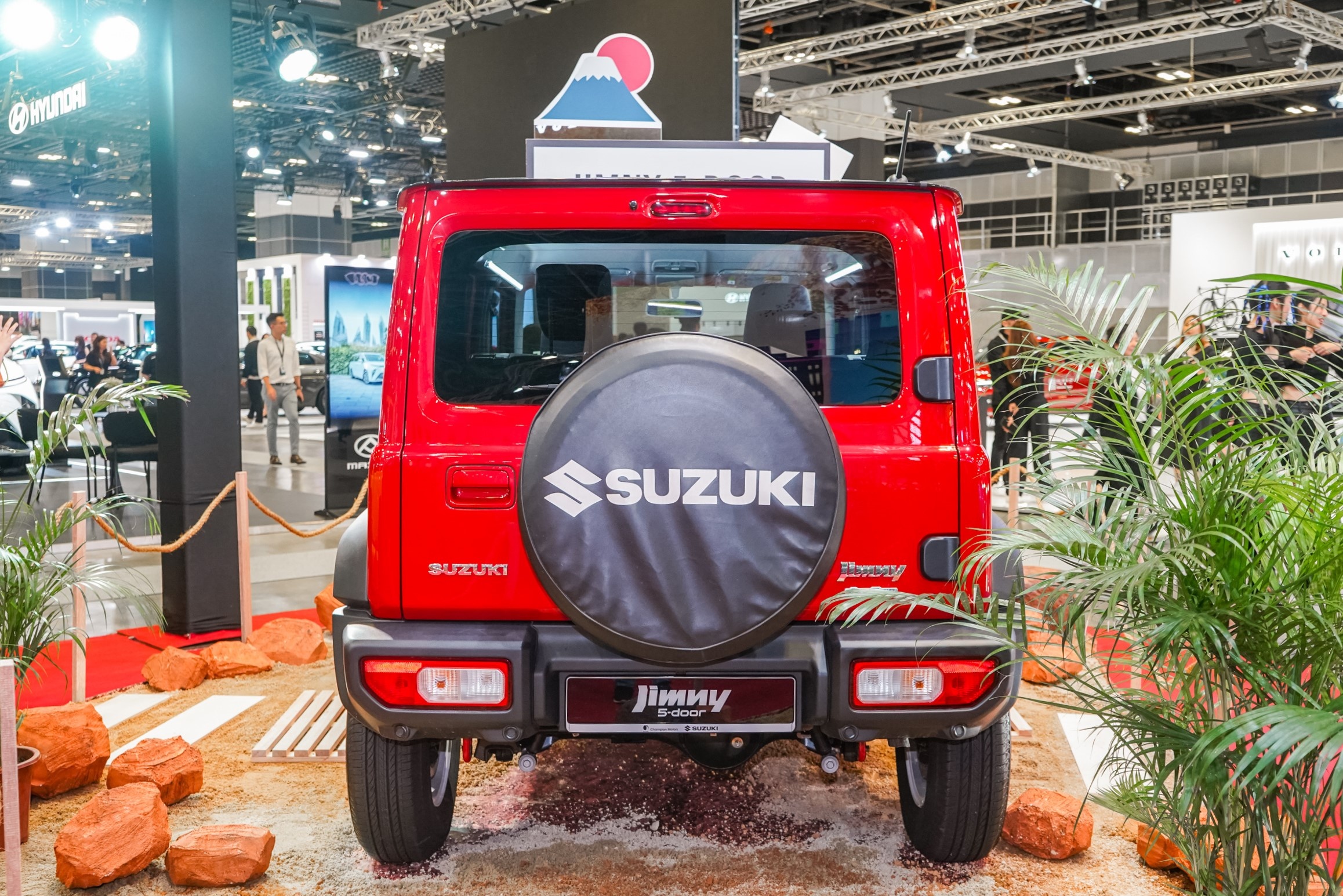 Suzuki Jimny 5 cua anh 3