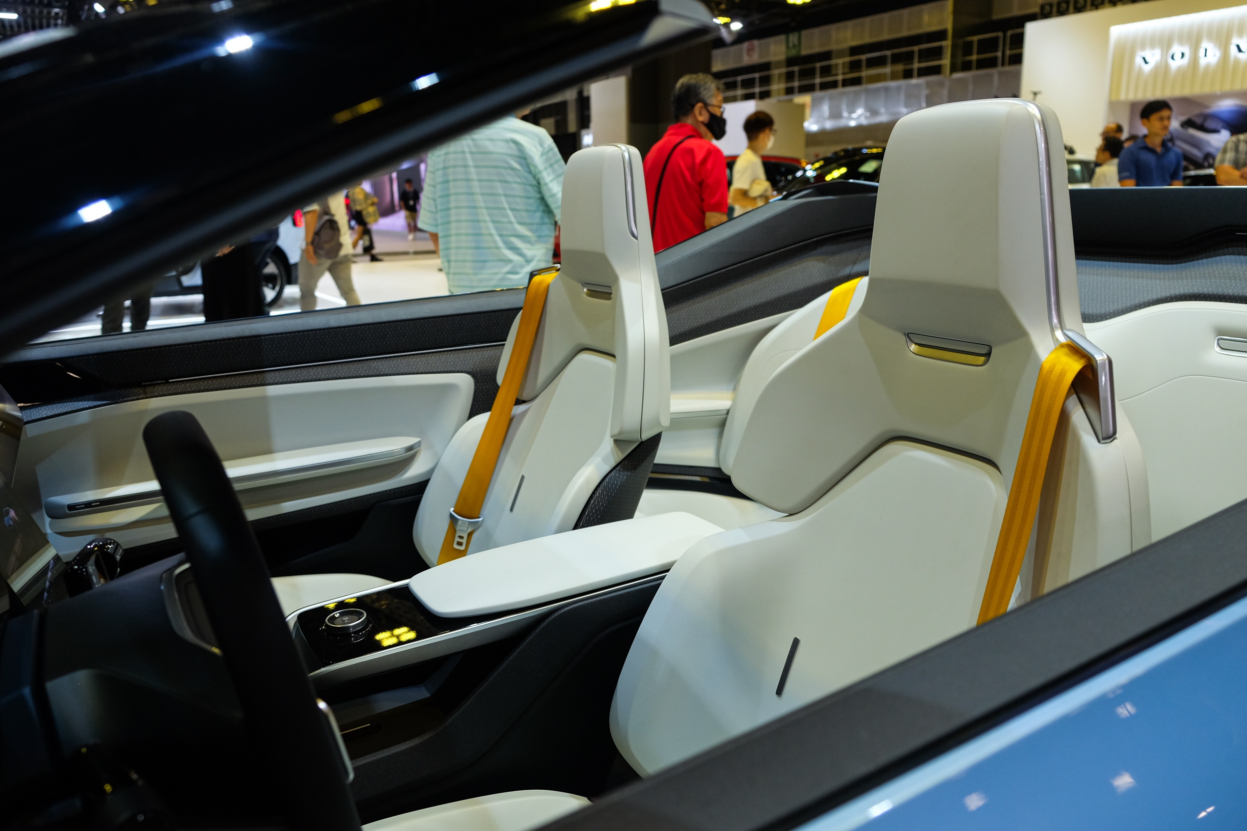 Chi tiet Polestar Electric Roadster anh 7