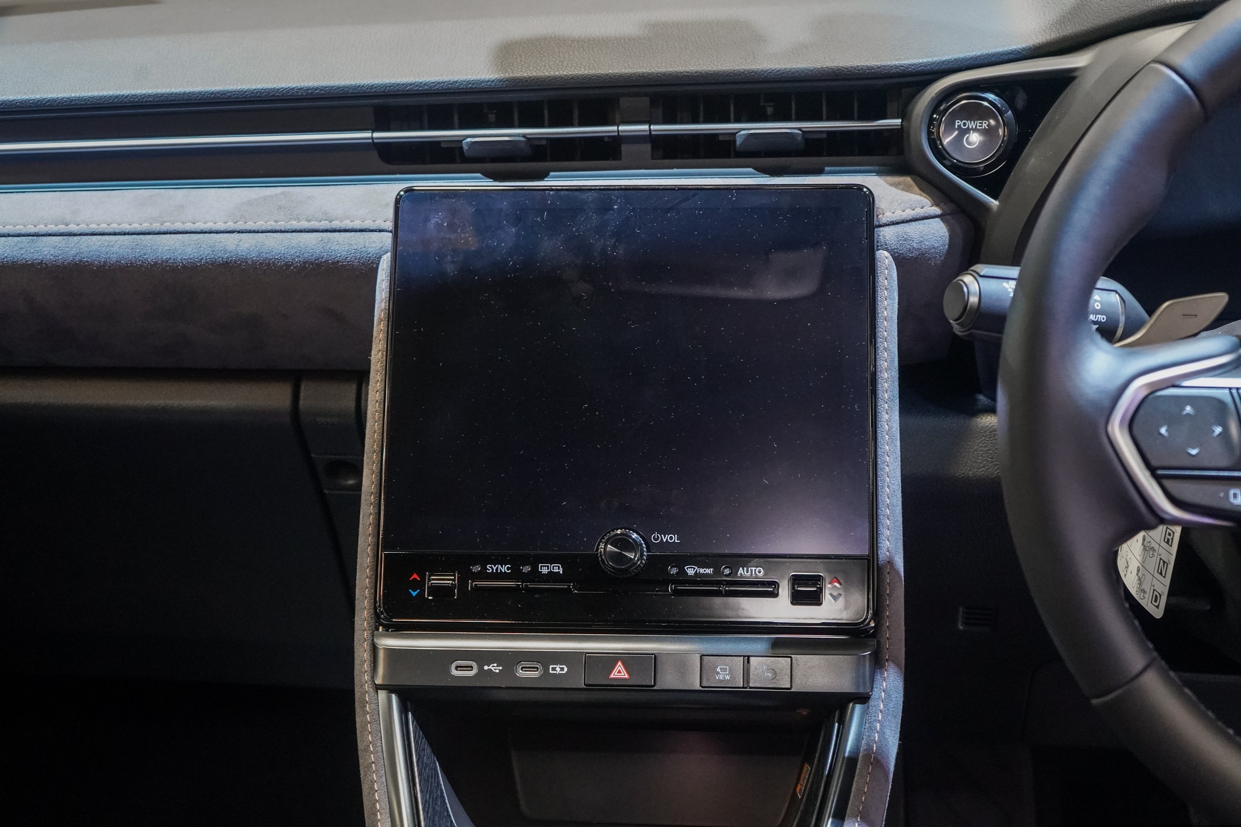 Lexus LBX ra mat anh 6