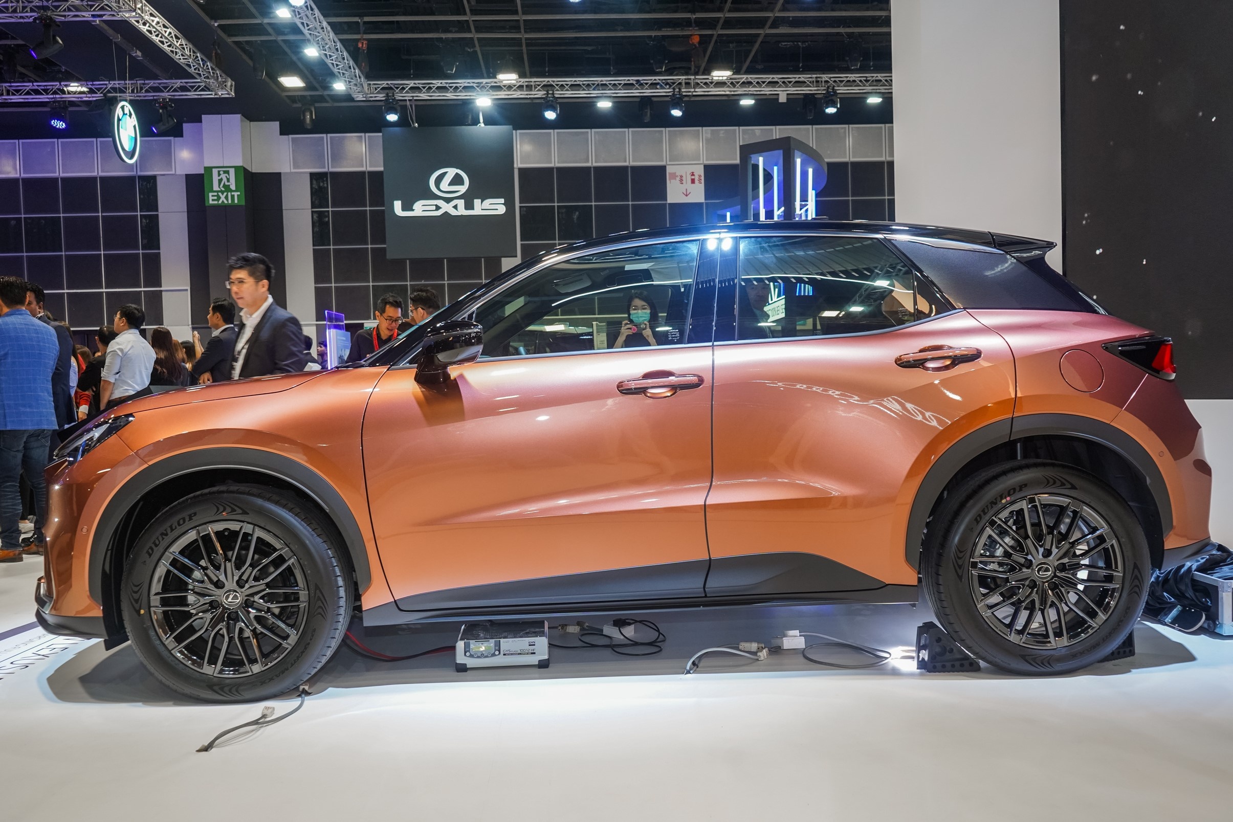 Lexus LBX ra mắt ảnh 2 Lexus LBX ra mat anh 2