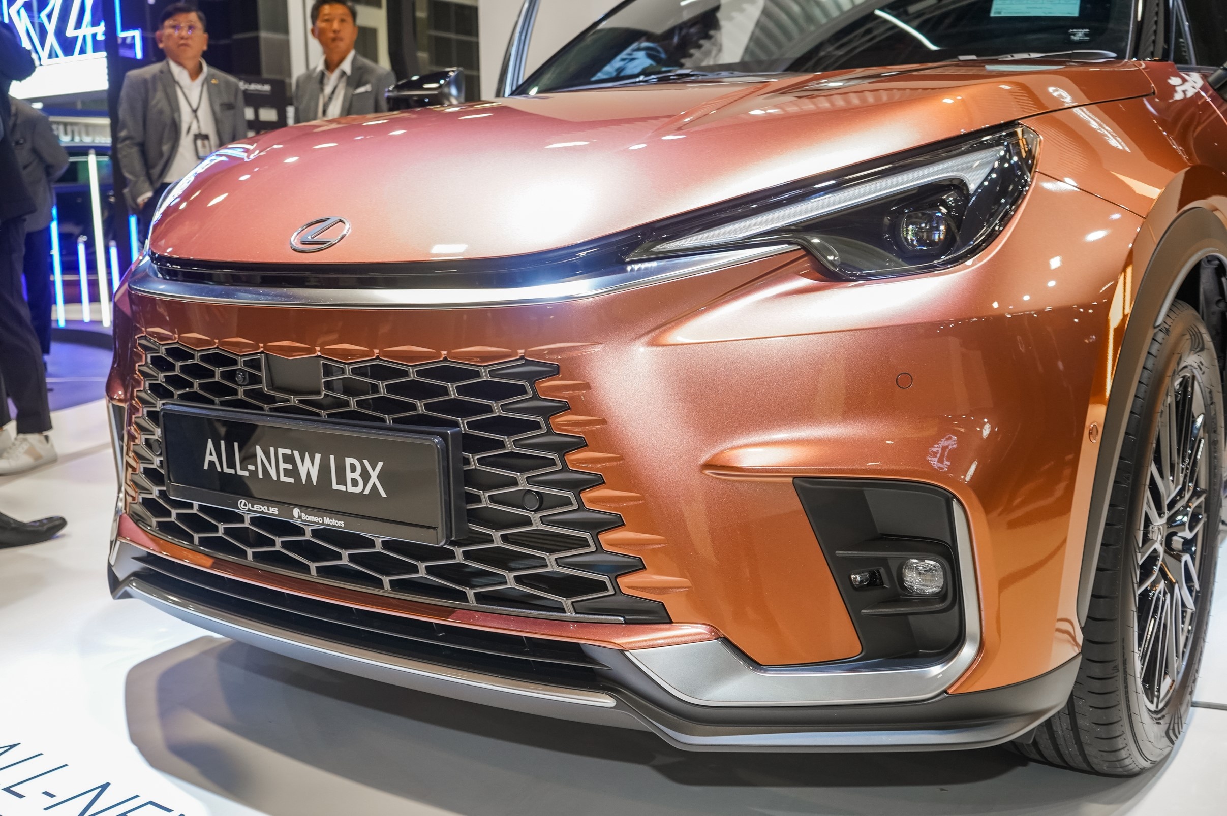 Lexus LBX ra mắt ảnh 3 Lexus LBX ra mat anh 3