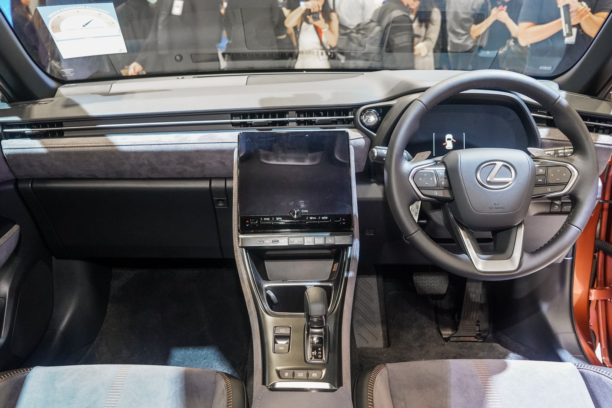 Lexus LBX ra mat anh 5