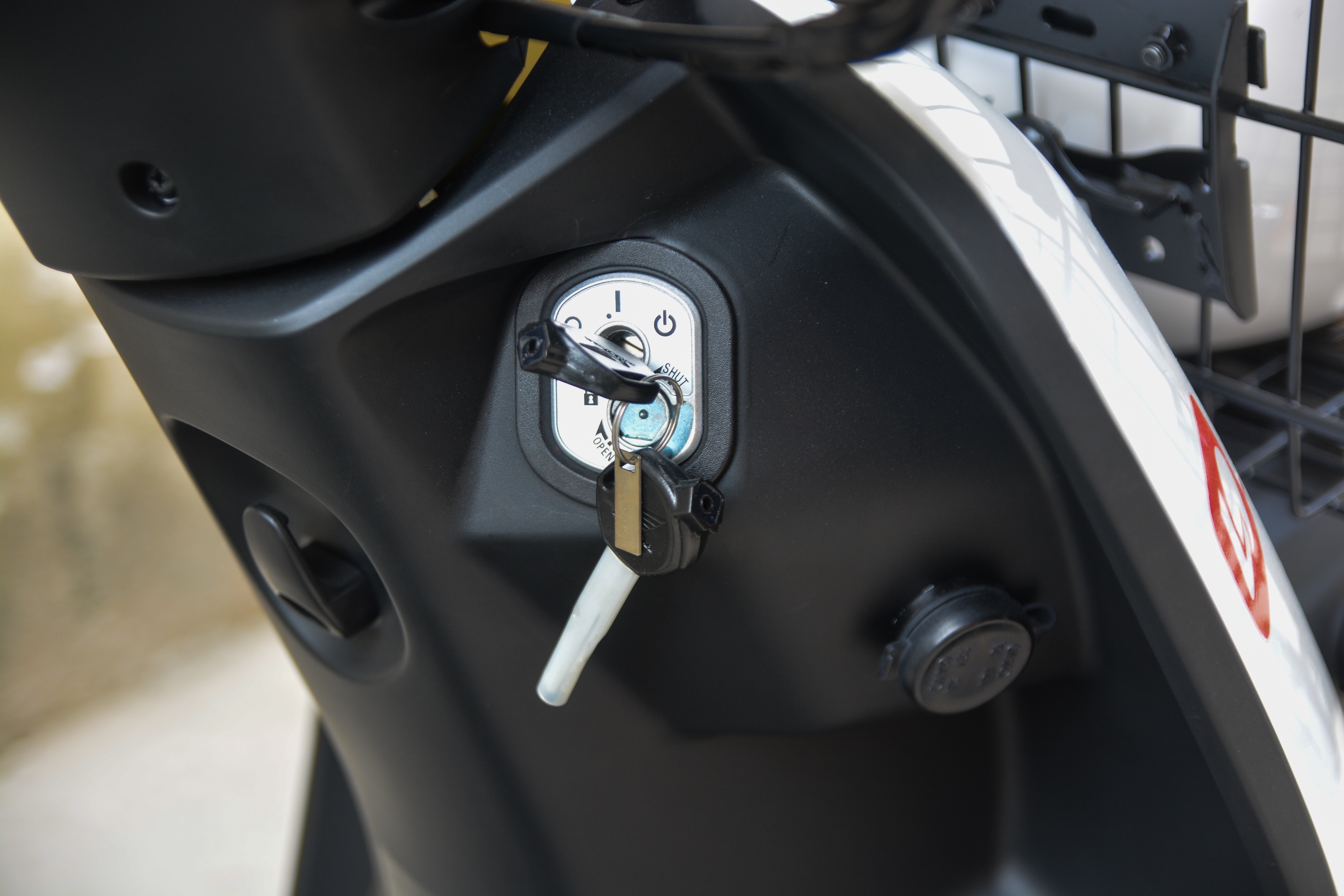 Xe dien Honda Benly e anh 7