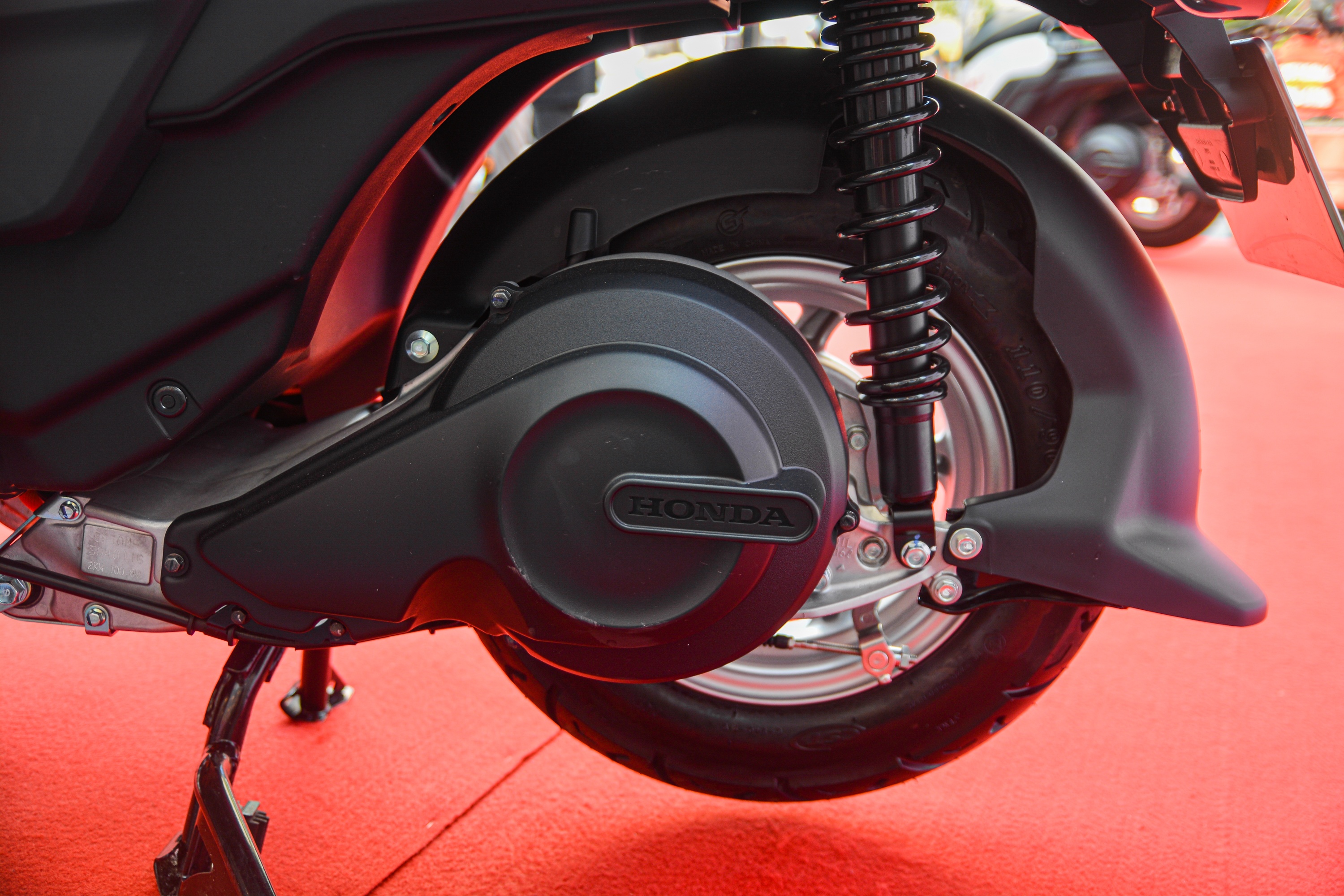 Xe dien Honda Benly e anh 9