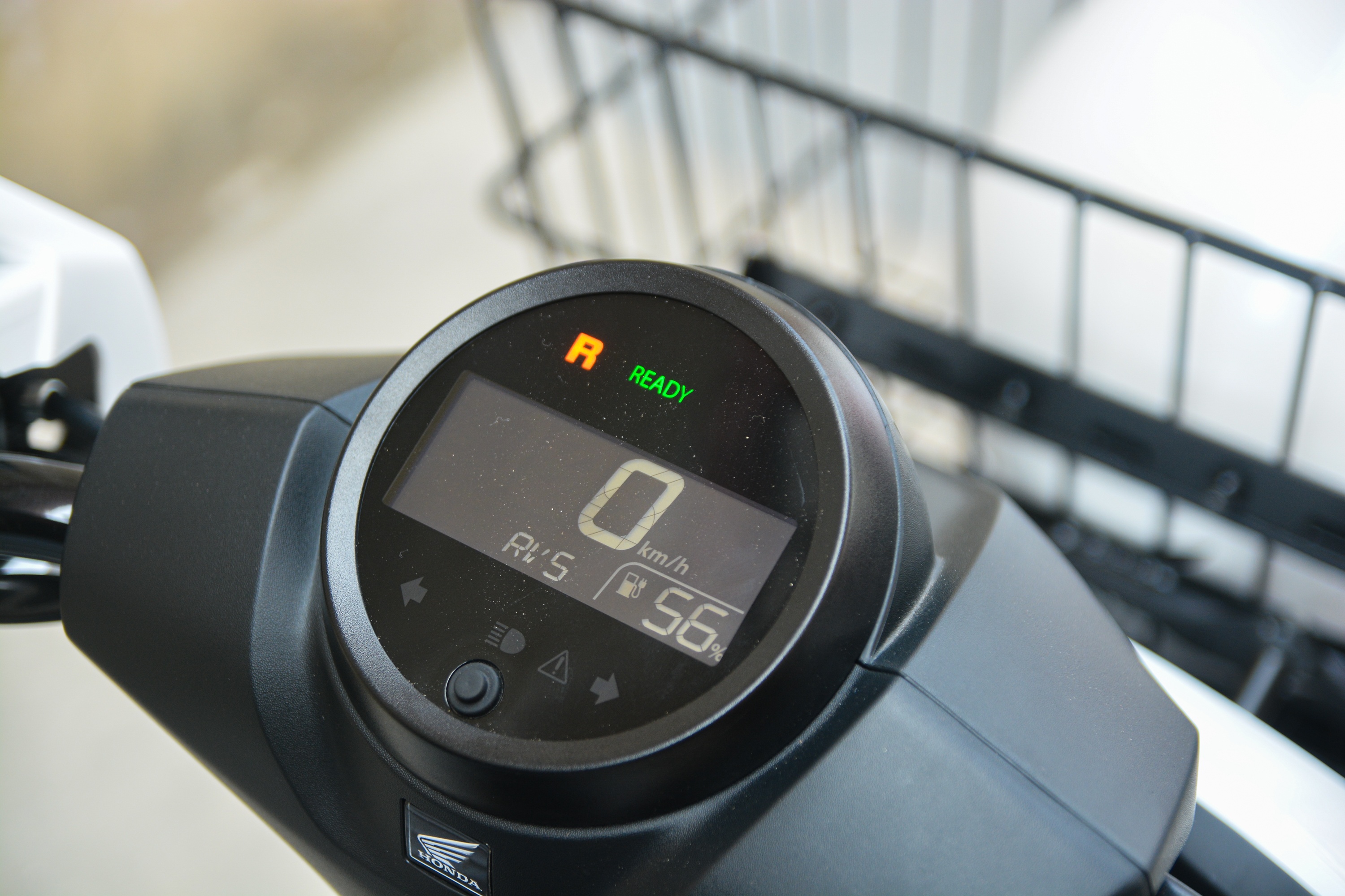 Xe dien Honda Benly e anh 8