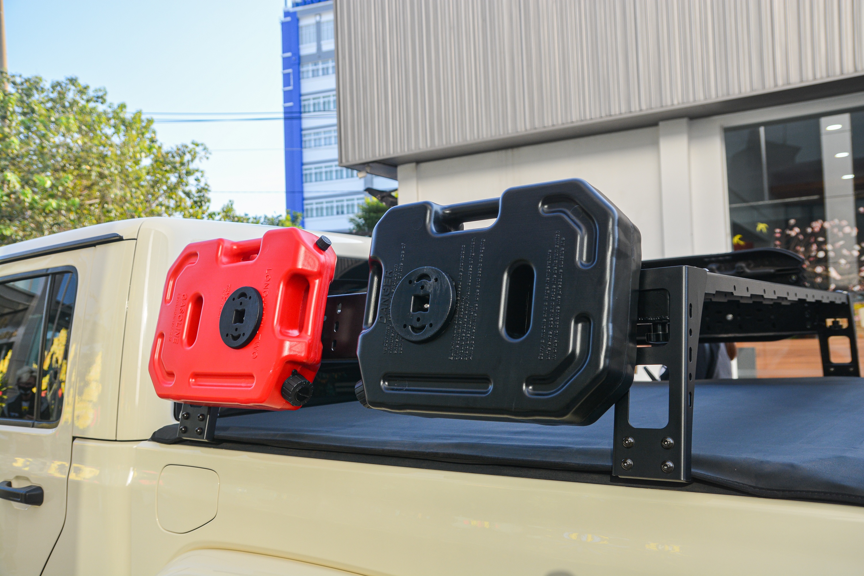 Ngô Thanh Vân mua xe ảnh 8 Ngo Thanh Van mua xe anh 8