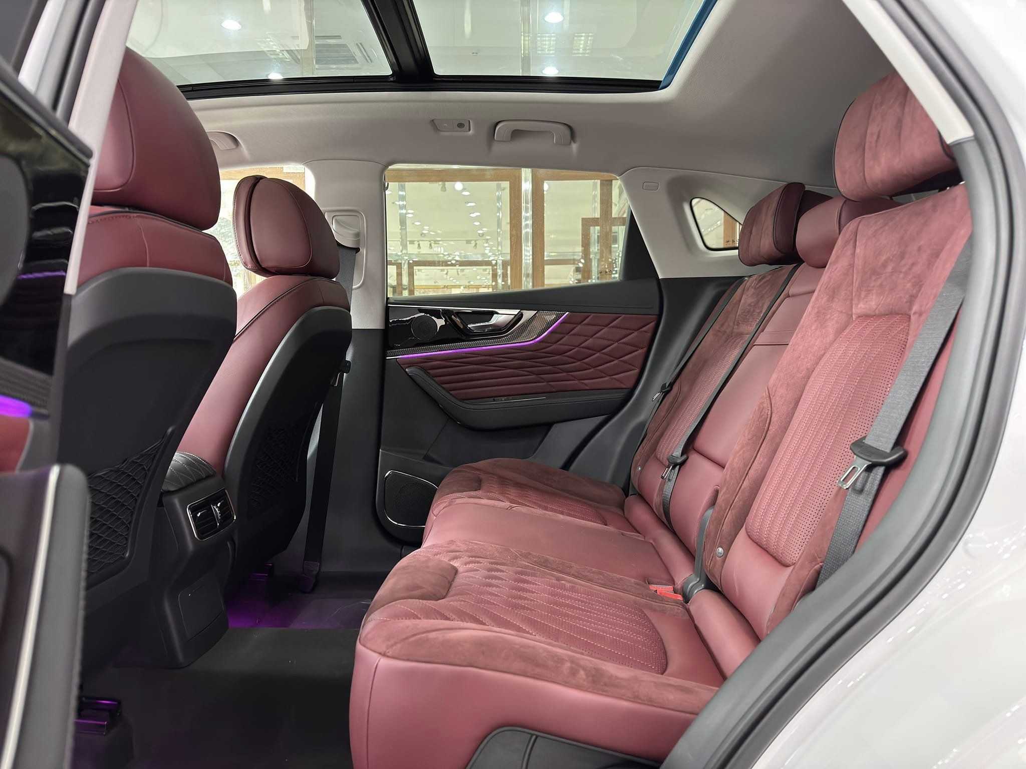 Hongqi HS5 về Việt Nam ảnh 5 Hongqi HS5 ve Viet Nam anh 5