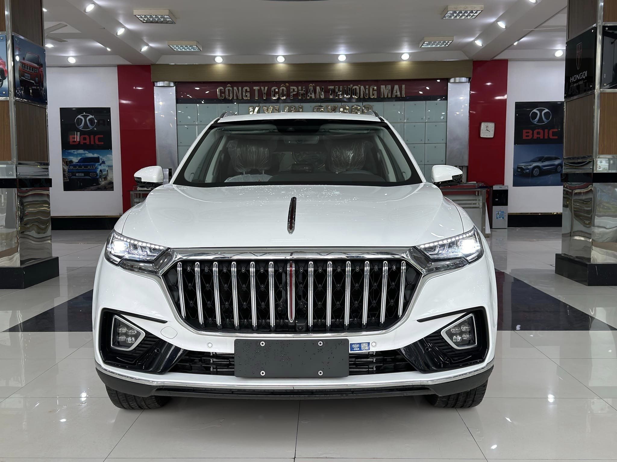 Hongqi HS5 về Việt Nam ảnh 2 Hongqi HS5 ve Viet Nam anh 2