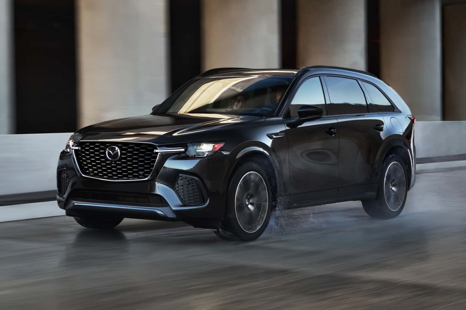 Mazda CX-70 trinh lang - 5 cho ngoi, co dong co hybrid hinh anh