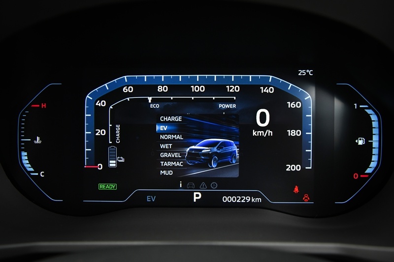 Cận cảnh Mitsubishi Xpander HEV ảnh 7 Can canh Mitsubishi Xpander HEV anh 7