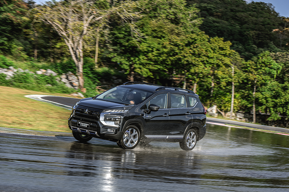 Cận cảnh Mitsubishi Xpander HEV ảnh 10 Can canh Mitsubishi Xpander HEV anh 10