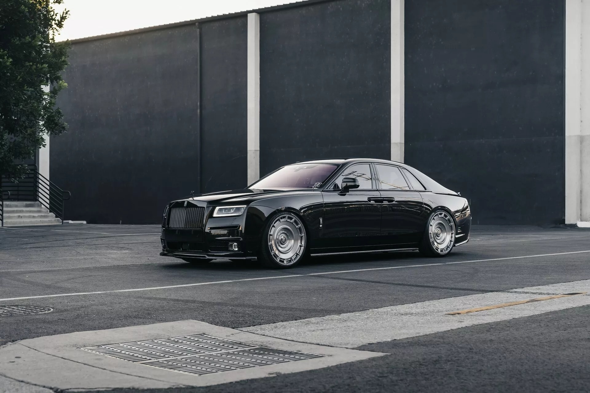 Rolls-Royce Ghost the thao anh 1
