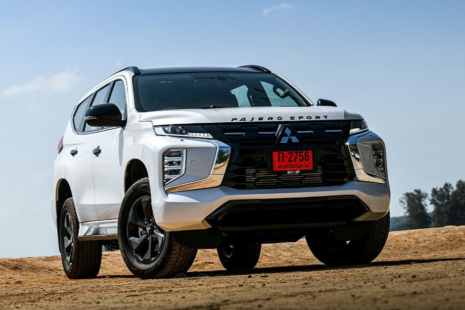 Mitsubishi Pajero Sport 2024 mo ban, de ve Viet Nam trong nam nay hinh anh