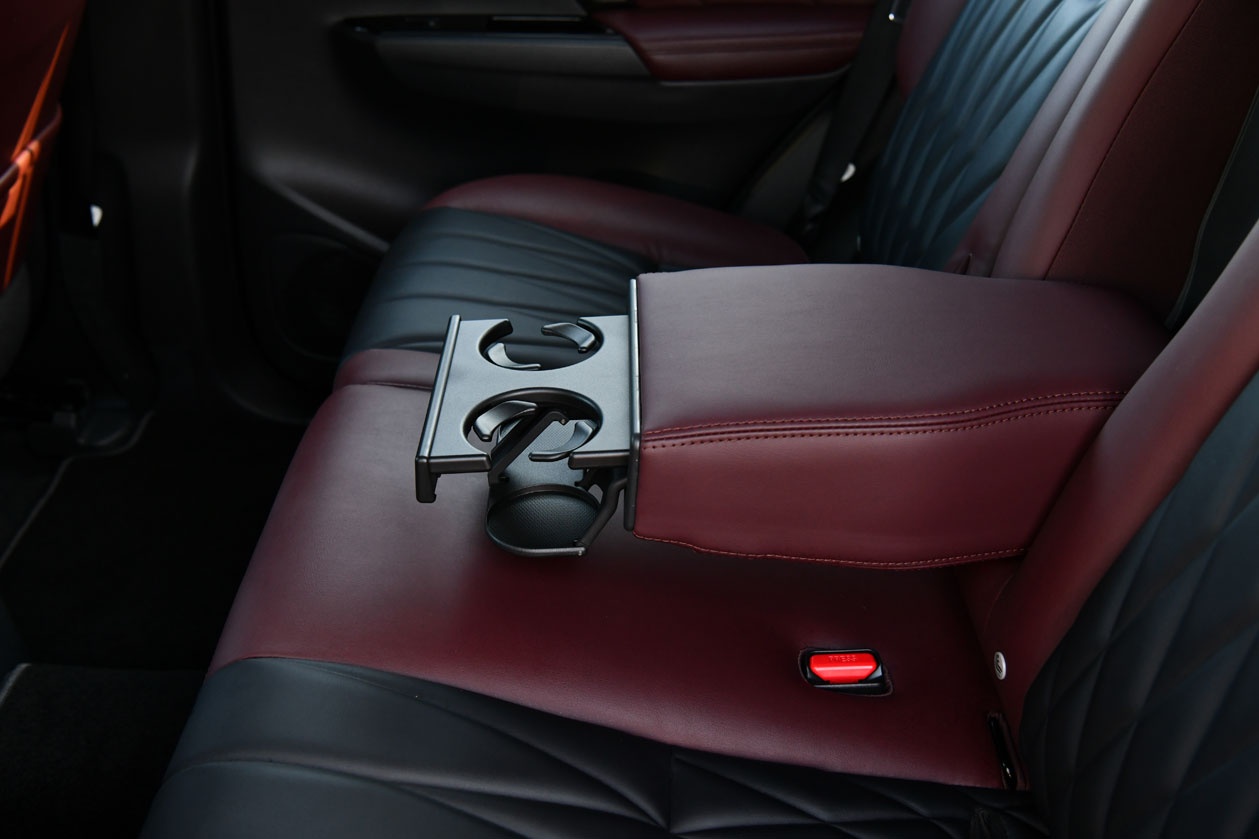 Pajero Sport 2024 ra mat anh 9