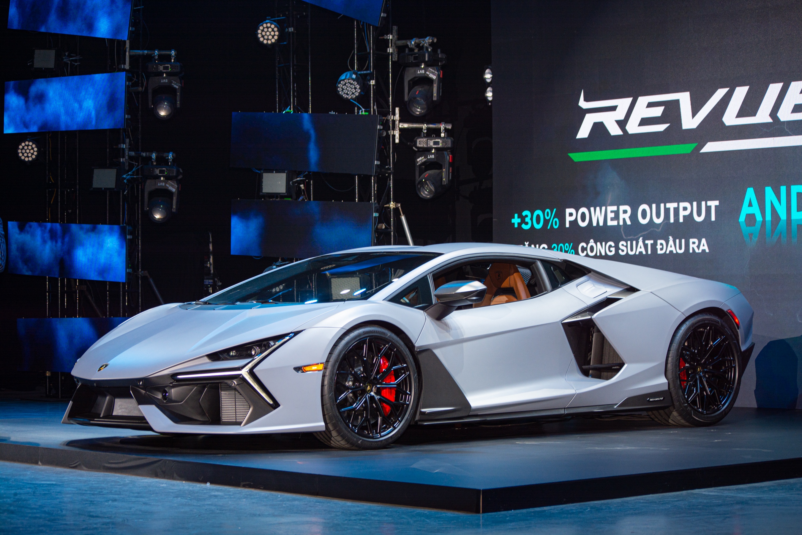 Lamborghini Revuelto tại Việt Nam ảnh 1 Lamborghini Revuelto tai Viet Nam anh 1