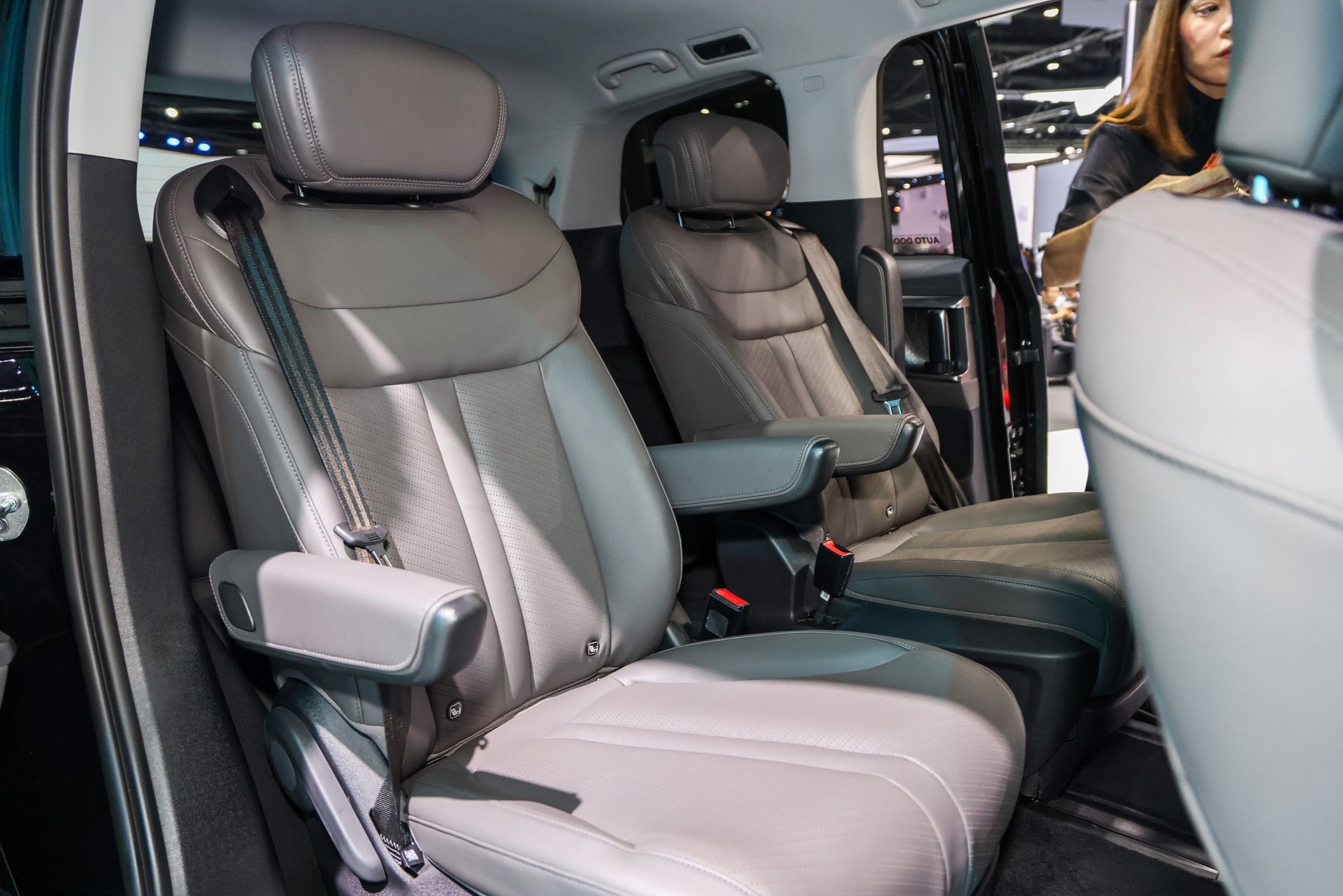 Can canh MG Maxus 7 anh 5