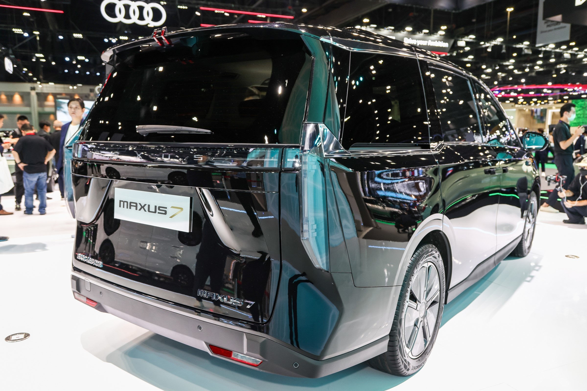 Can canh MG Maxus 7 anh 3