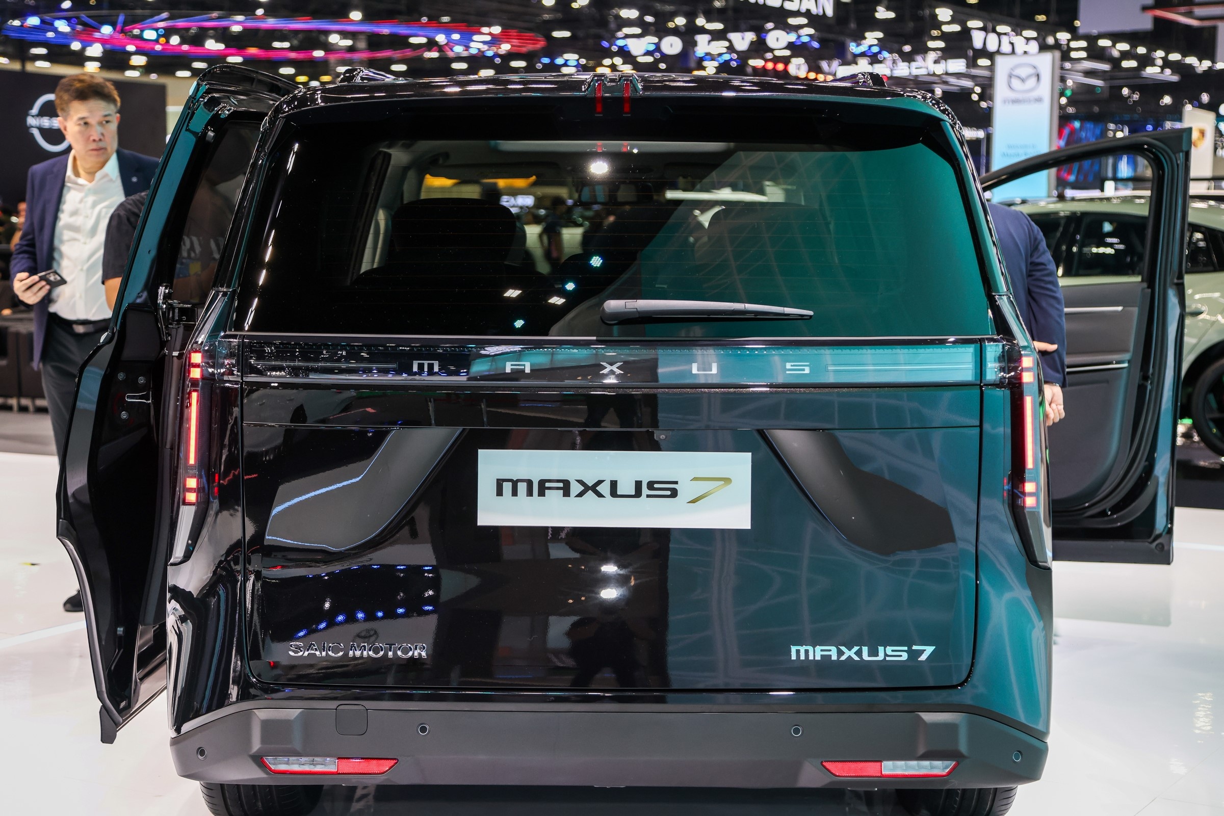 Can canh MG Maxus 7 anh 7