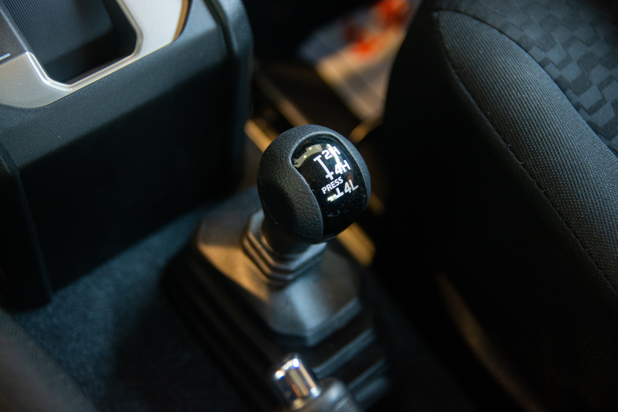 Suzuki Jimny mở bán ảnh 14 Suzuki Jimny mo ban anh 14