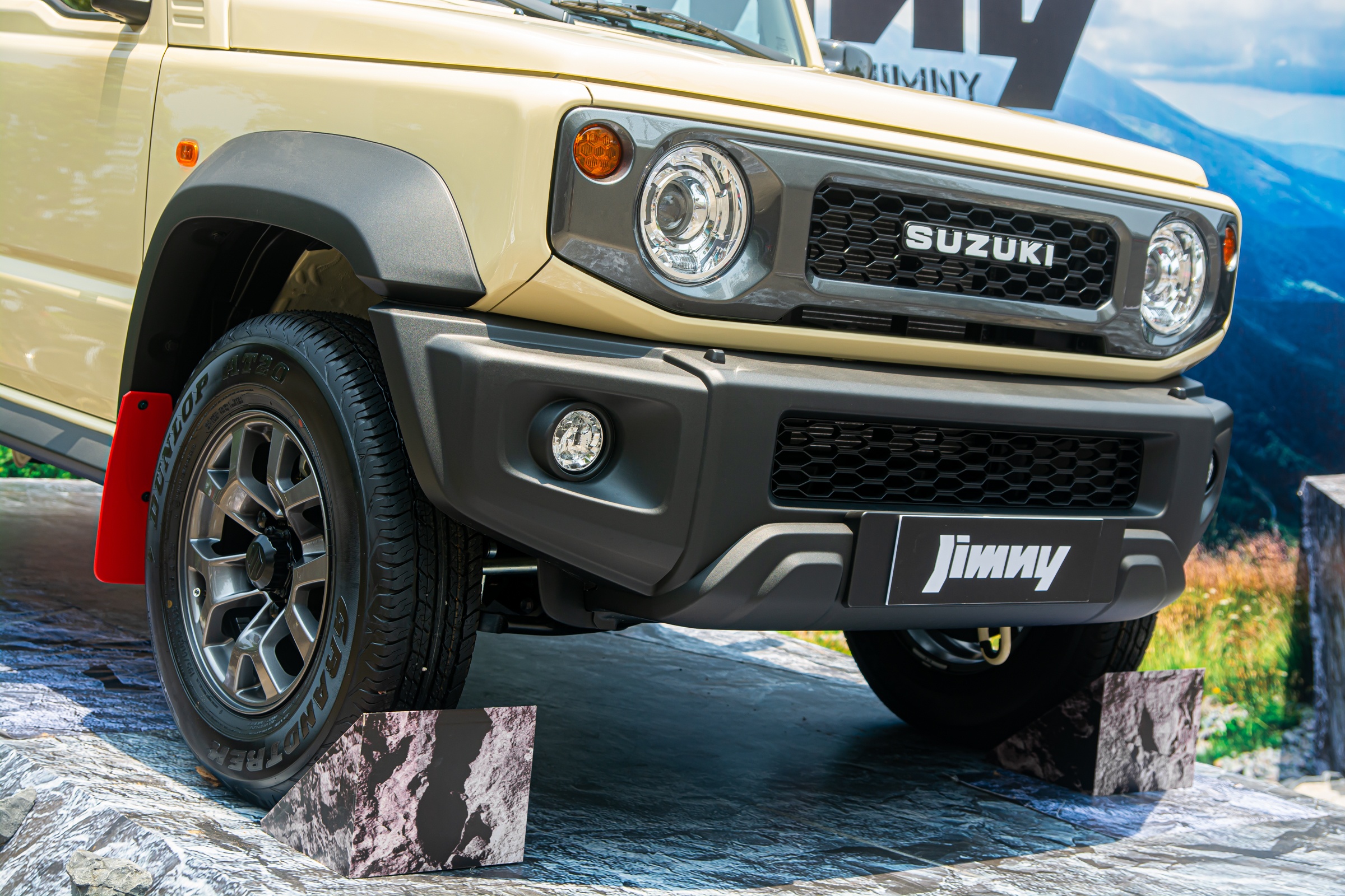 Suzuki Jimny mở bán ảnh 3 Suzuki Jimny mo ban anh 3
