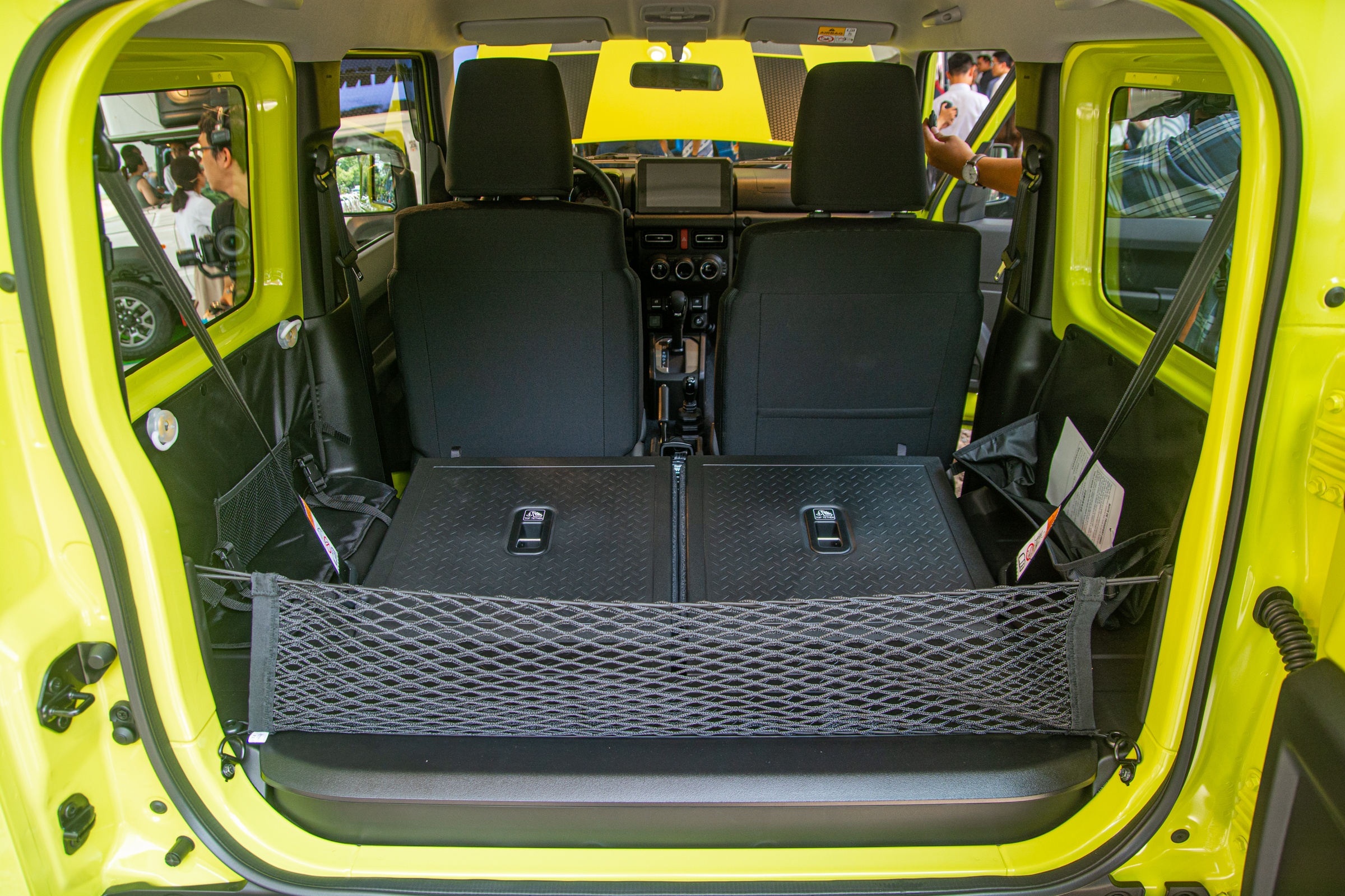 Suzuki Jimny mở bán ảnh 12 Suzuki Jimny mo ban anh 12
