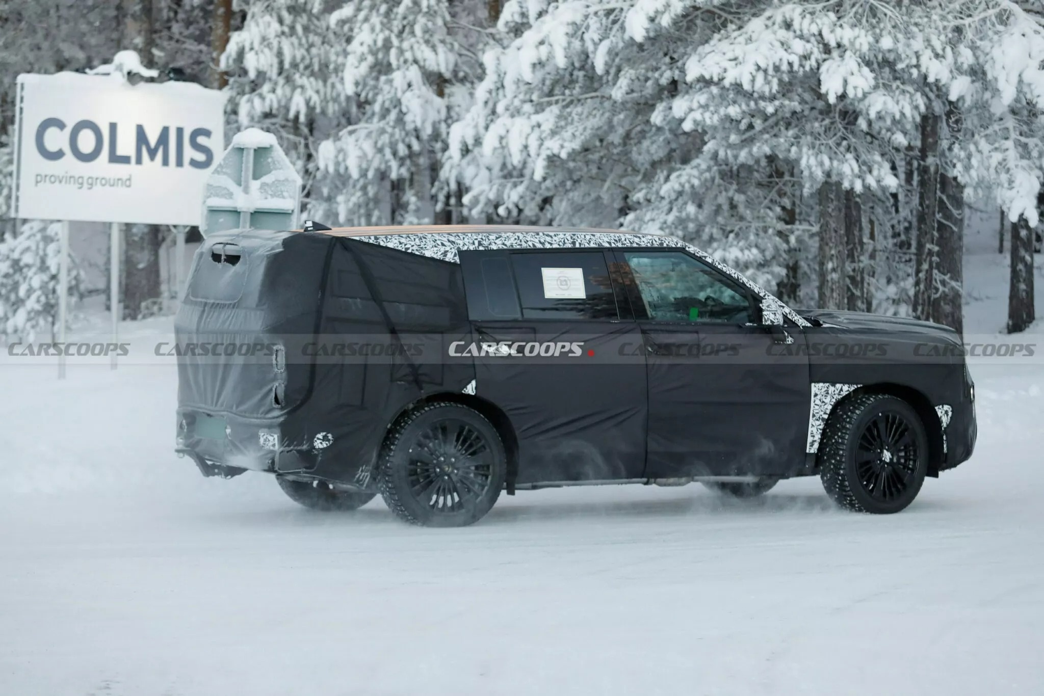 Santa Fe moi lo dien anh 2