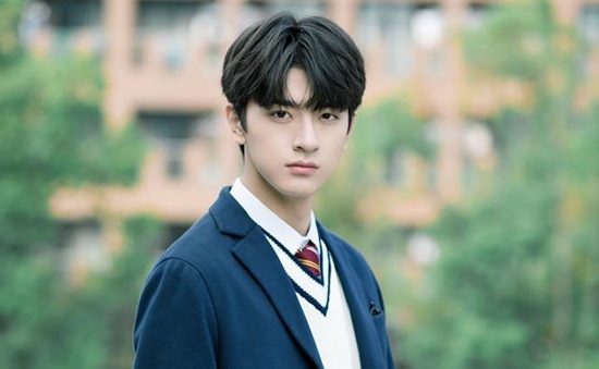 sao hoa ngu,  nam dien vien,  tieu chien anh 7