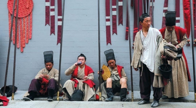 Hoanh Diem that thu, dien anh Hoa ngu suy kiet hinh anh