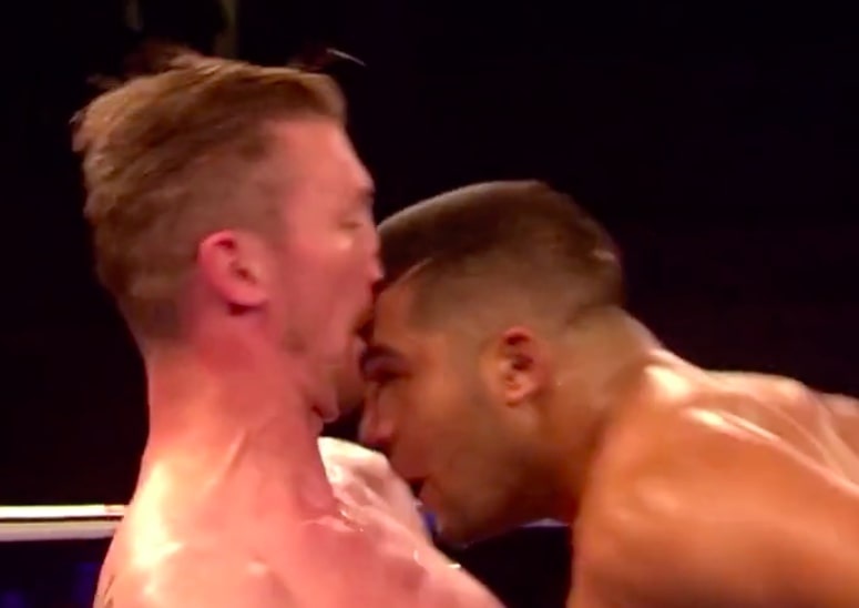 Vo si kickboxing danh trom doi thu, gay han voi trong tai hinh anh