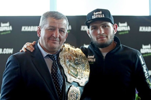 Cha cua nha vo dich UFC Khabib qua doi o tuoi 57 hinh anh