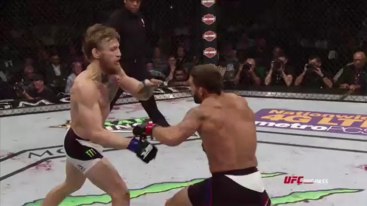 Cu dam tay trai dua McGregor den vinh quang UFC hinh anh