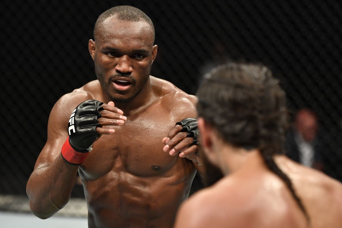 Kamaru Usman nhan hon 500.000 USD sau UFC 251 hinh anh