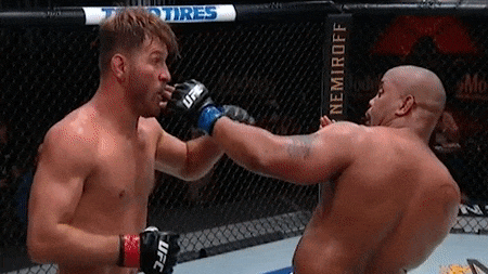 Choc mat va nhung lan vo si choi tieu xao hinh anh