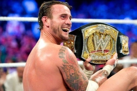 Nhung do vat WWE chuyen sang MMA hinh anh