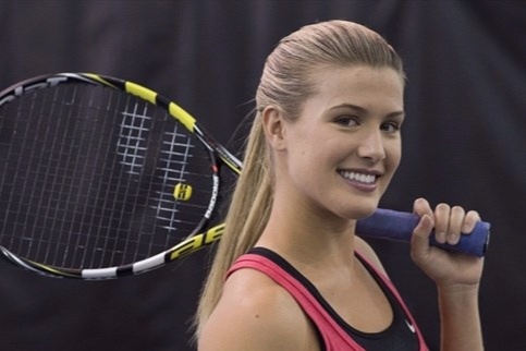 Hoa khoi quan vot Bouchard thang cuu vo dich Grand Slam hinh anh